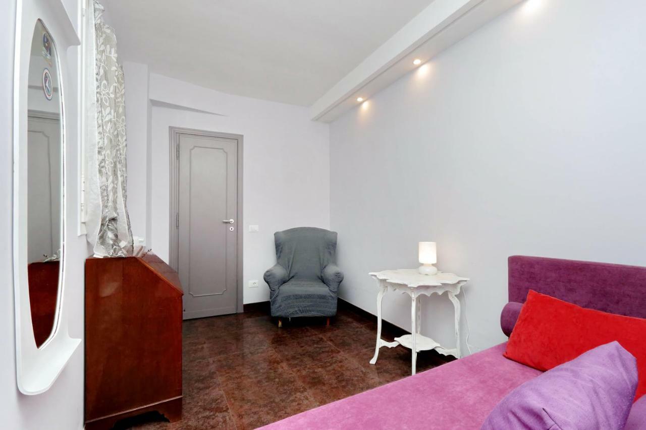 Pandosia Apartment